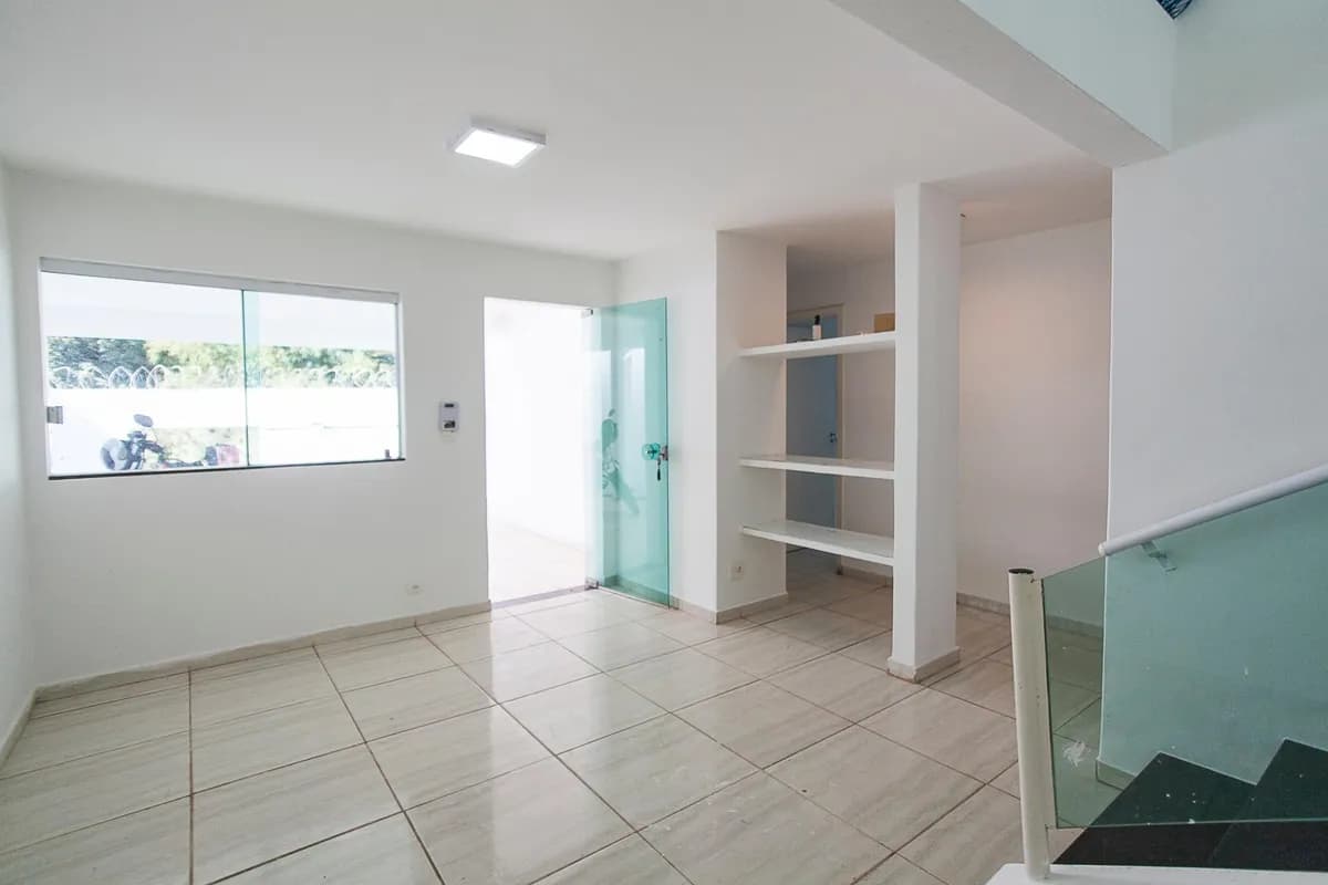 Garagem em Jardim Inconfidência - Uberlândia