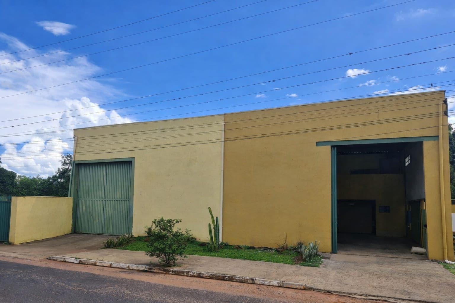 Garagem em Morada Nova - Uberlândia